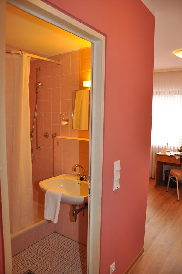 Hotel-Restaurant Sonnenhof Veitsrodt Oda fotoğraf